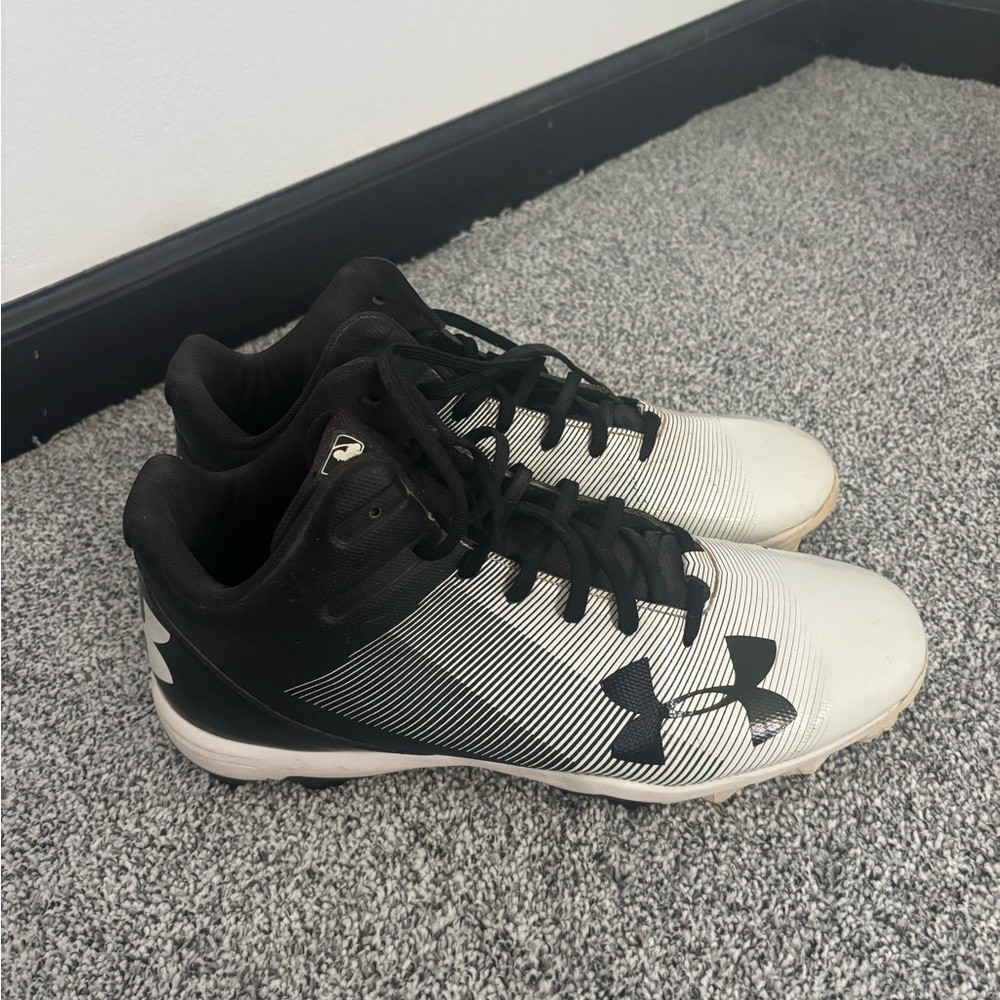 Under Armour Black Athletic Shoes